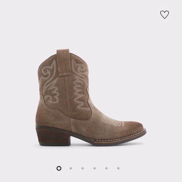 Brand new cowboy boots - Picture 3 of 3